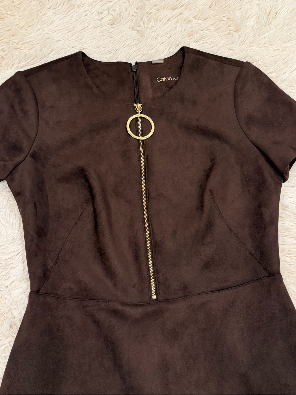 Calvin Klein Brown Faux Suede Shift Dress Size 4 Gold Zip Ring Pull Short Sleeve - Picture 5 of 10